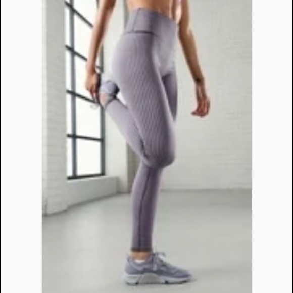 Fabletics High-Waisted Seamless Rib Legging - Picture 4 of 4